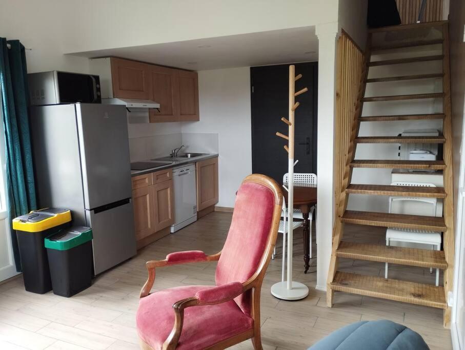 Ferienwohnung La Rose Du Bel Homme Rocroi Exterior foto