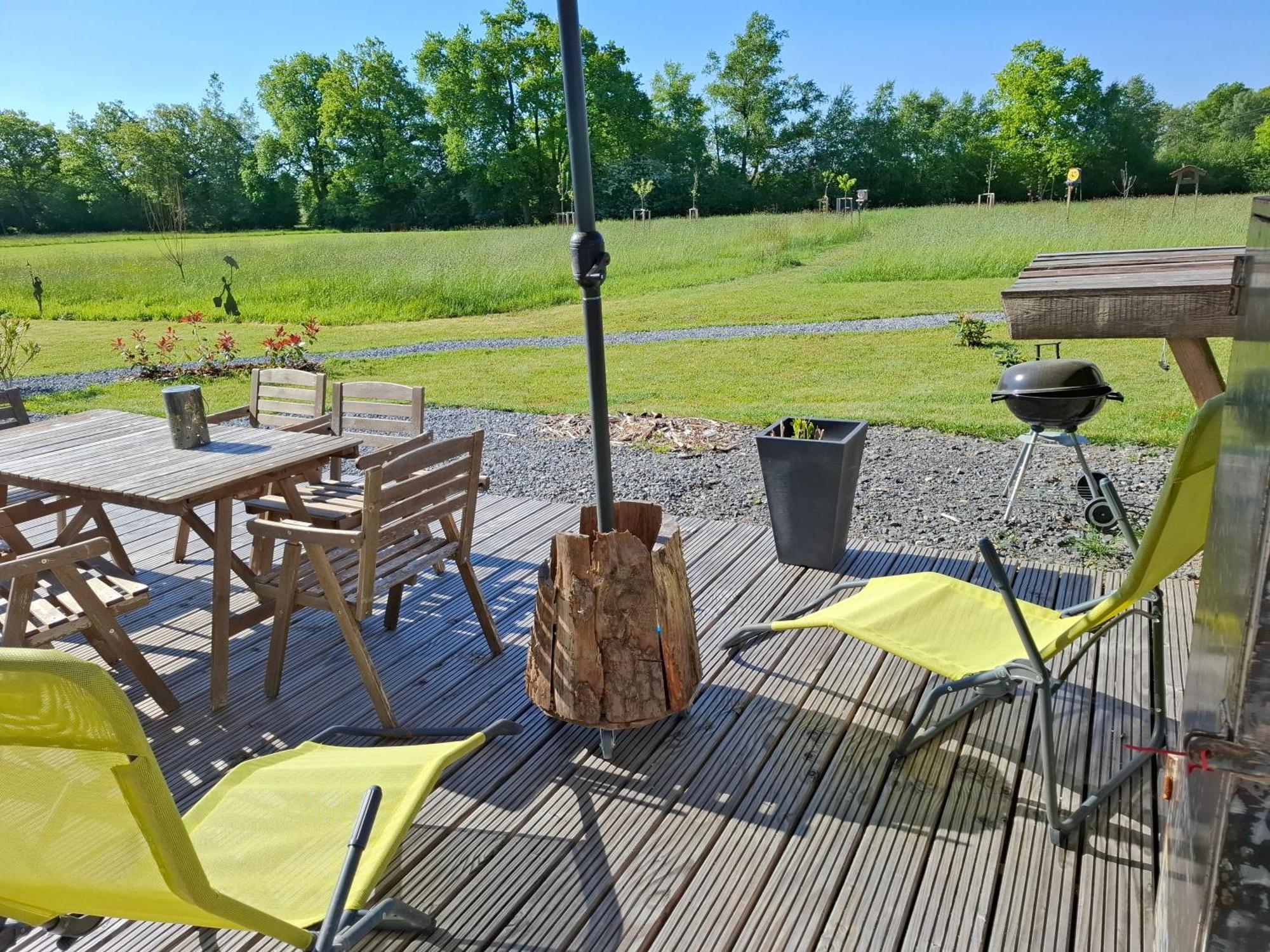 Ferienwohnung La Rose Du Bel Homme Rocroi Exterior foto